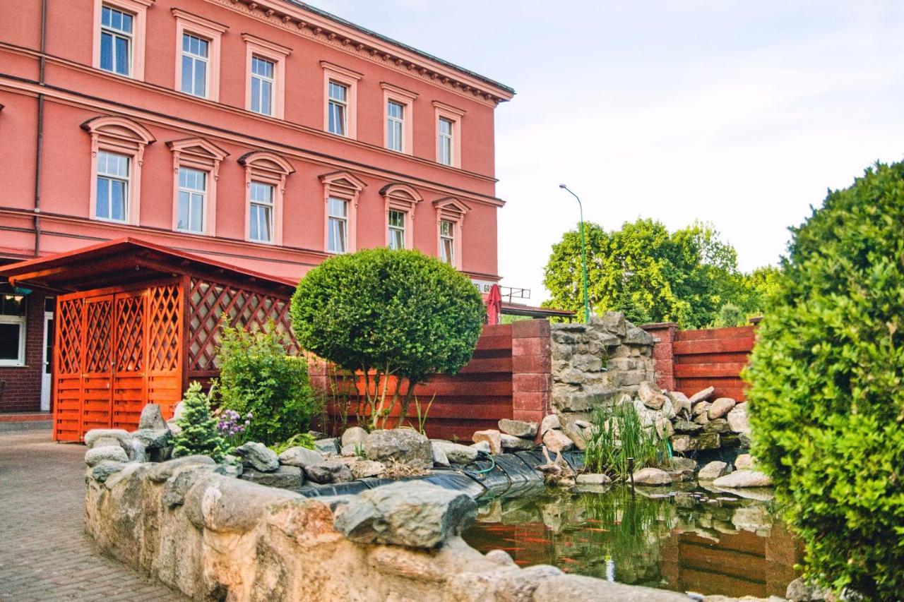 Grand Hotel Jaroměř Exterior foto
